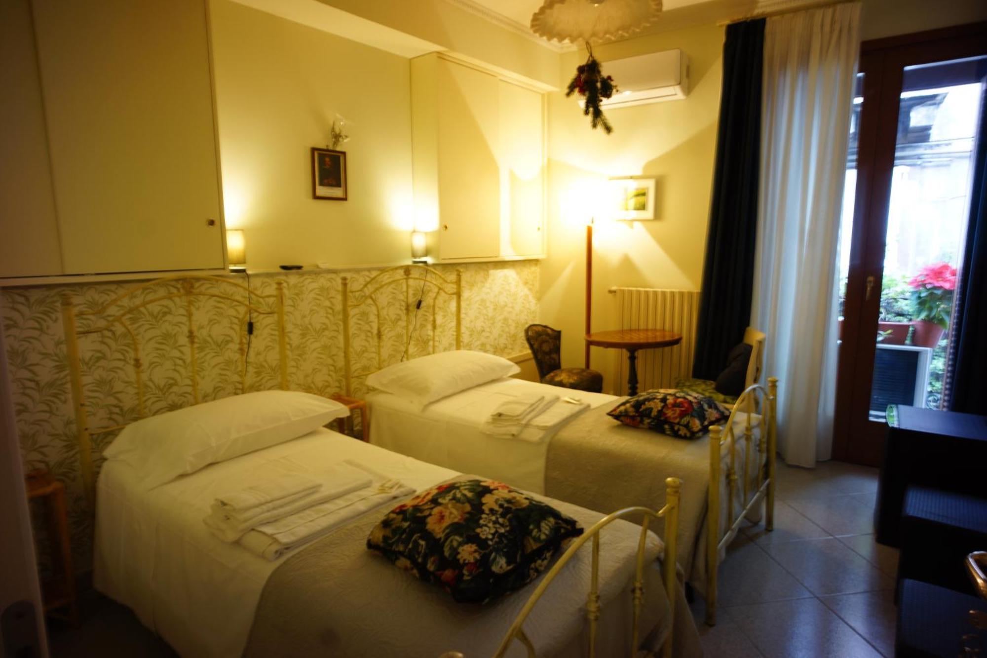 Santa Caterina Da Siena B&B Catania Exterior photo